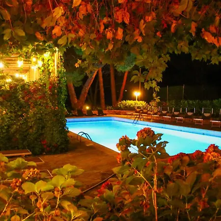 Hotel Accendi Pipa à Campitello Extérieur photo